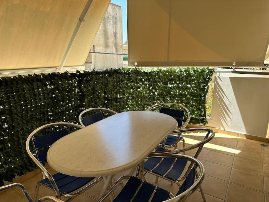 Riviera Beach, Seaside Spacious Apt. Anavyssos Esterno foto